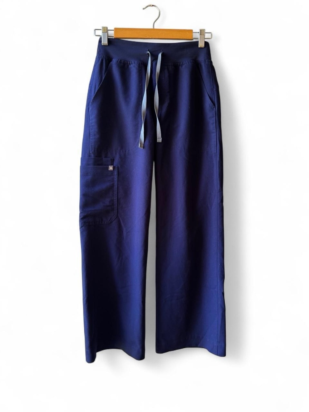 Women’s figs Isabel High-Rise Wide-Leg Scrub Pants size XS Navy blue